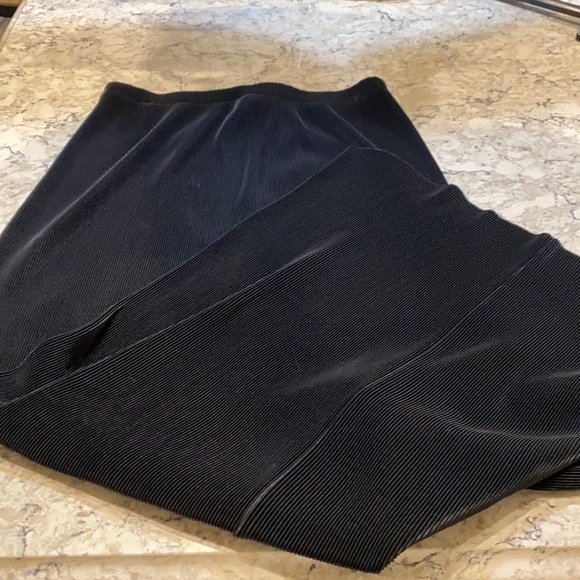 Granite maxi shirt.    Super comfy.  Thin striped fabric - Picture 3 of 3